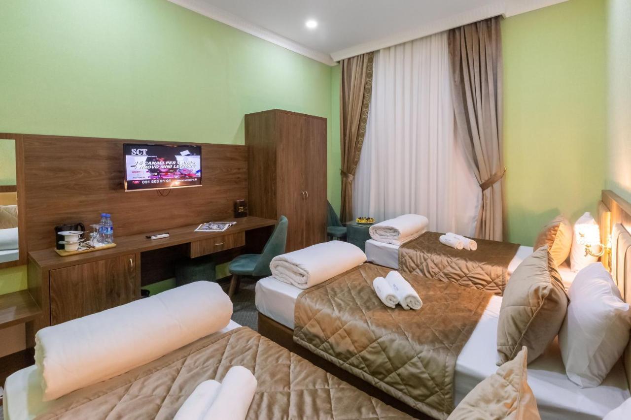 Center Hotel Baku Luaran gambar